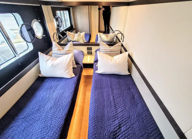 Gratitude Yacht Photos Pics Side Guest room