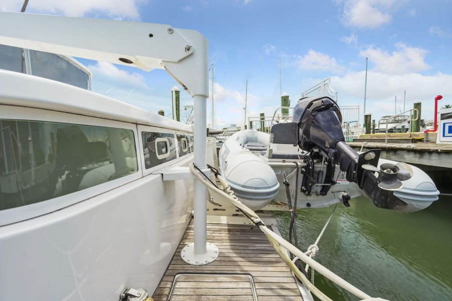 2004 Lagoon 43 PC