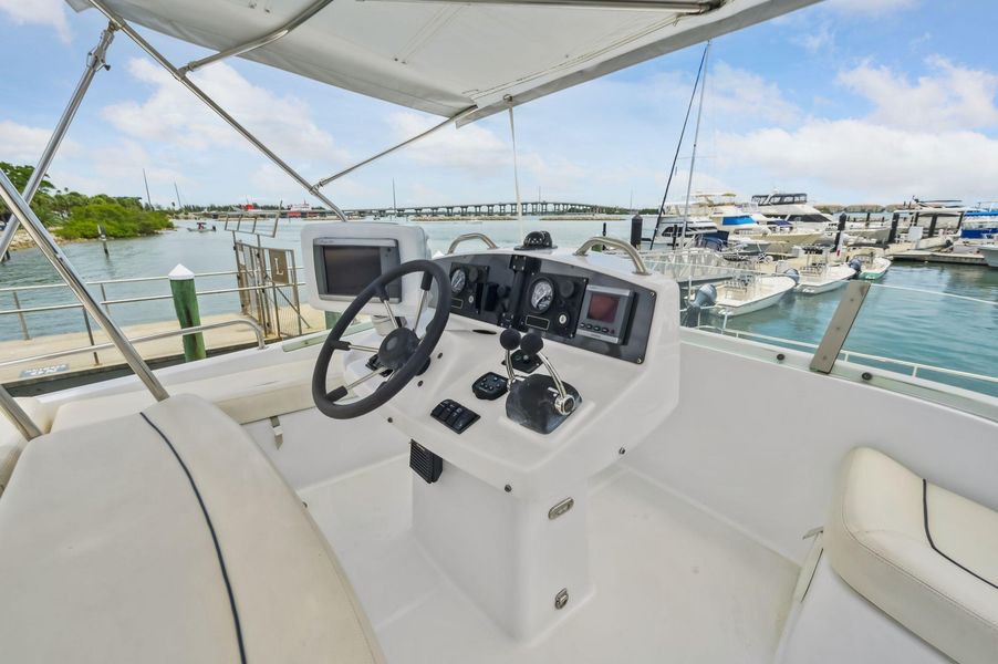 2004 Lagoon 43 PC