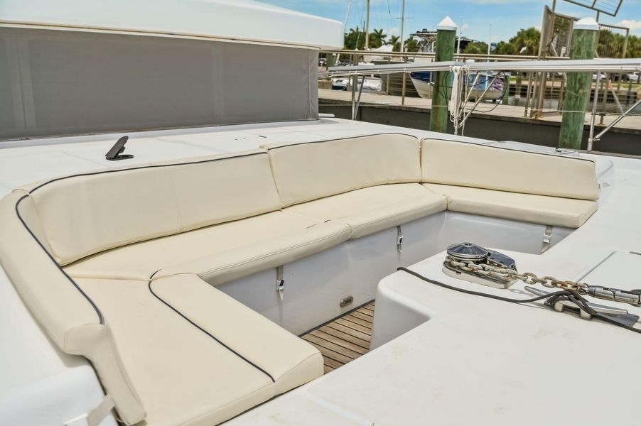 2004 Lagoon 43 PC