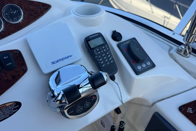 Old Hickory Yacht Photos Pics Control panel of a 2008 Meridian 391 Sedan boat with Northstar equipment.