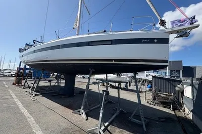 2022 Jeanneau Sun Odyssey 490