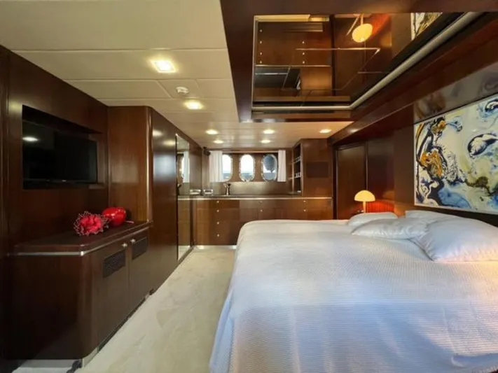  Yacht Photos Pics Luxurious bedroom interior of 2008 Horizon Elegance 90 Mega yacht with modern decor.