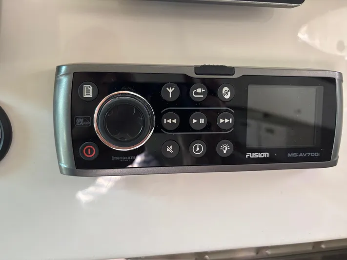 Marty E Yacht Photos Pics 