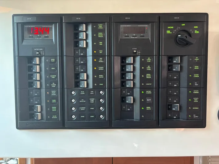 Marty E Yacht Photos Pics 