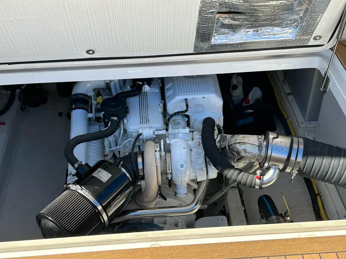 Marty E Yacht Photos Pics 