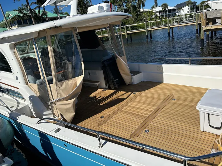 Marty E Yacht Photos Pics 