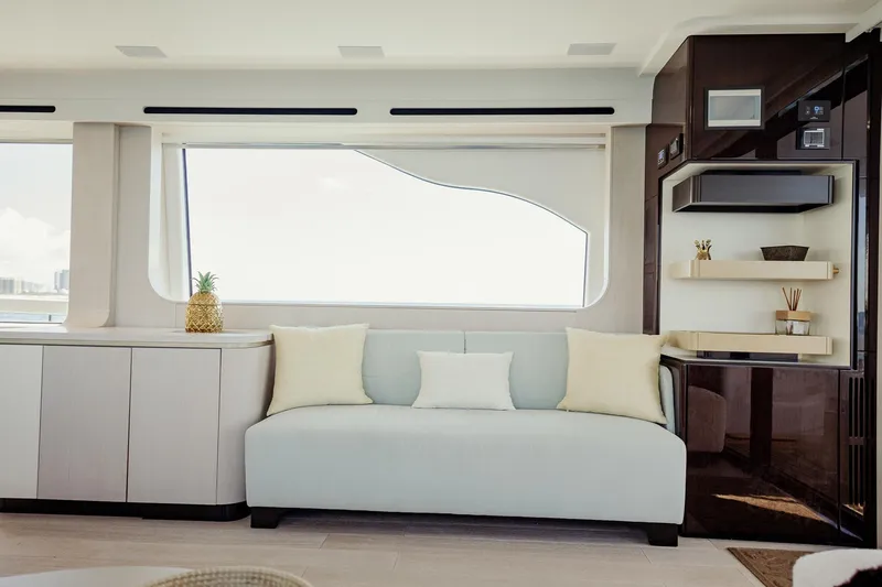 Transcendence Yacht Photos Pics 