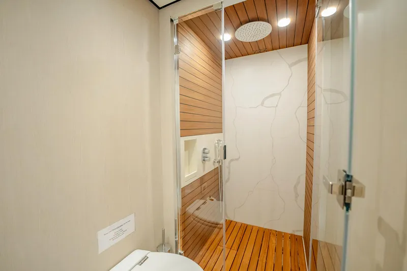 Transcendence Yacht Photos Pics 