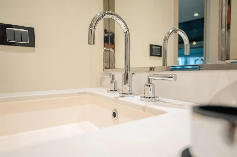 Transcendence Yacht Photos Pics 