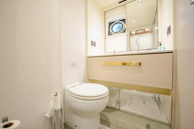 Transcendence Yacht Photos Pics 