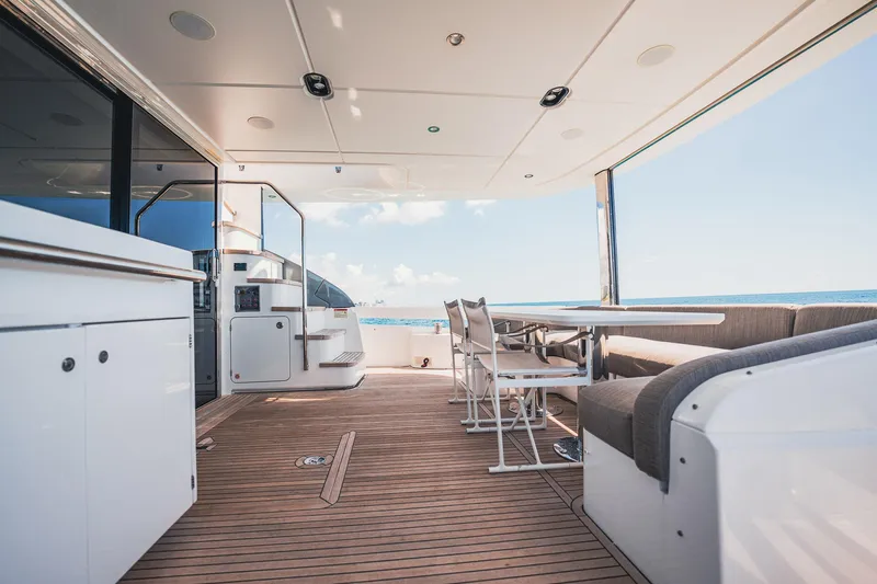 Transcendence Yacht Photos Pics 