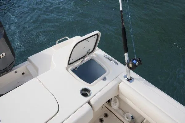  Yacht Photos Pics Manufacturer Provided Image