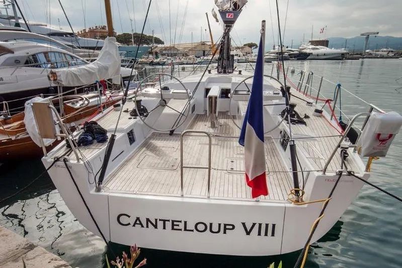 Canteloup VIII Yacht Photos Pics Ice Yachts Ice 62, 2014, docked with French flag.
