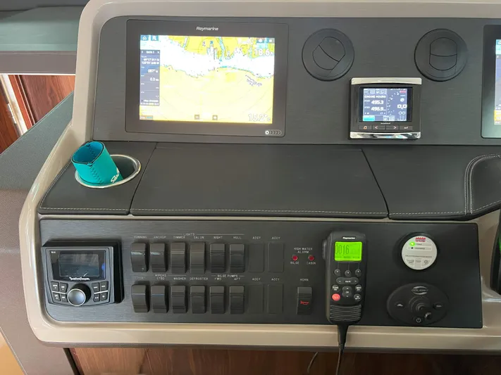 The Good Life Yacht Photos Pics 