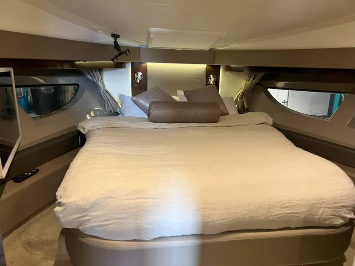 The Good Life Yacht Photos Pics 