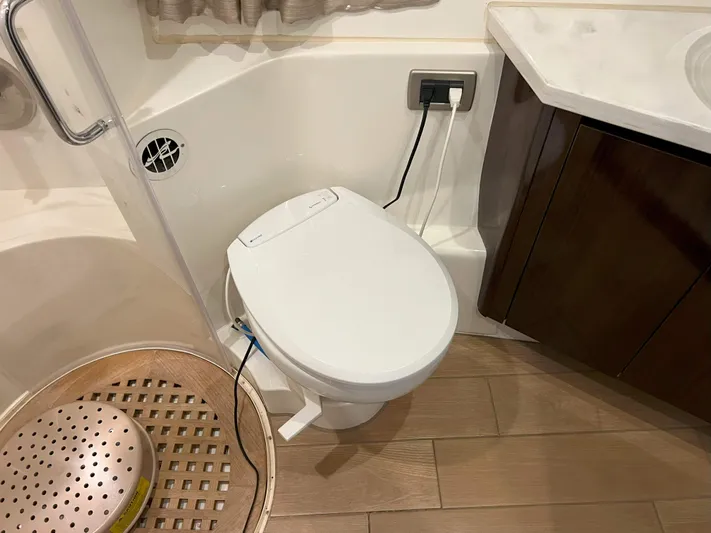 The Good Life Yacht Photos Pics 