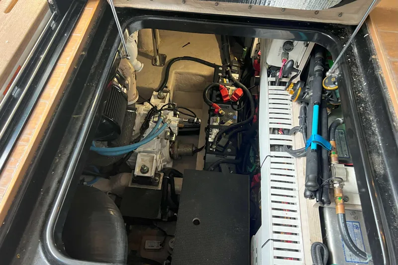 The Good Life Yacht Photos Pics 