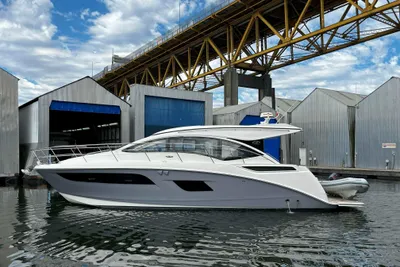 Sea Ray 400 Sundancer