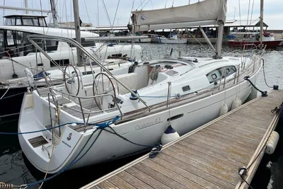 Beneteau Oceanis 43