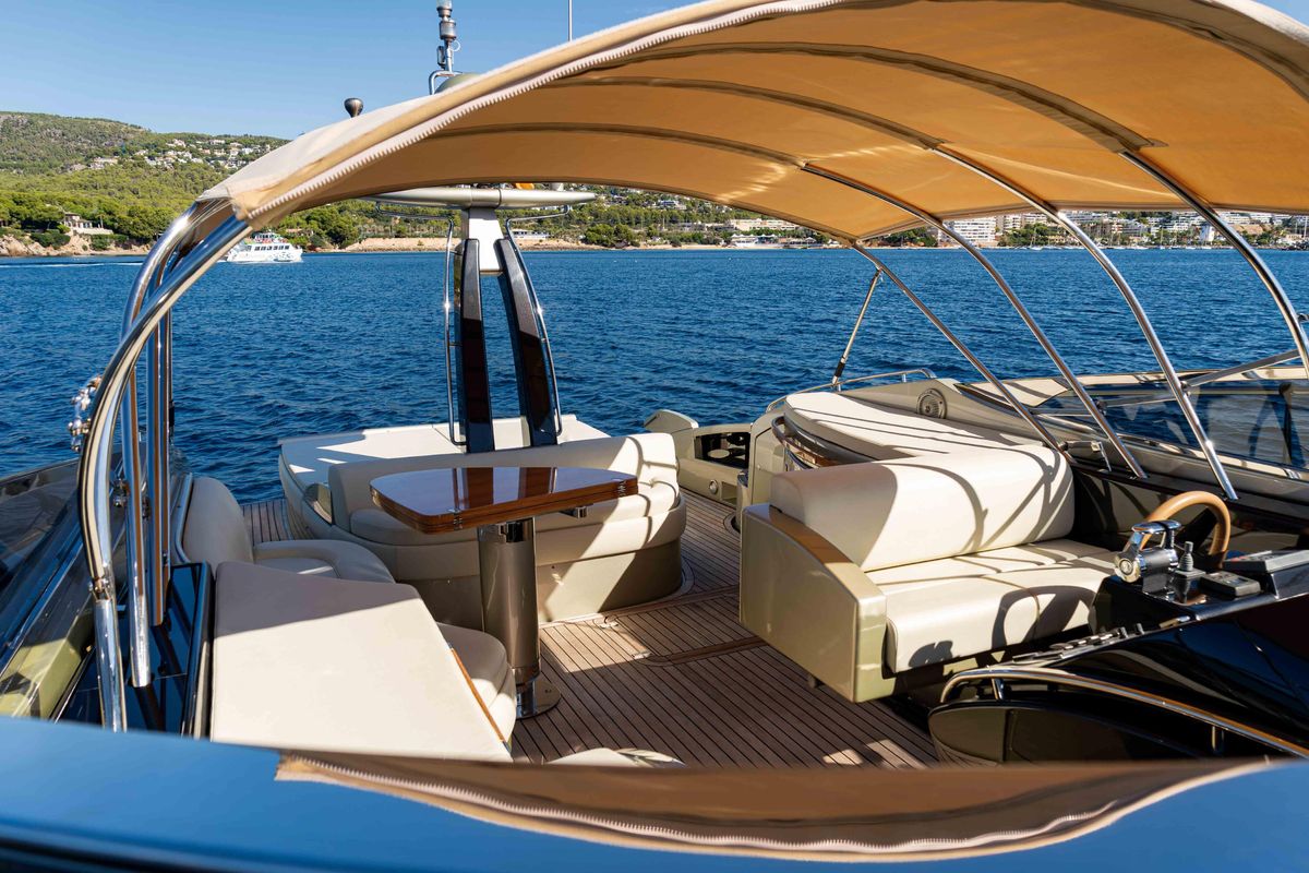 2010 Riva 52 