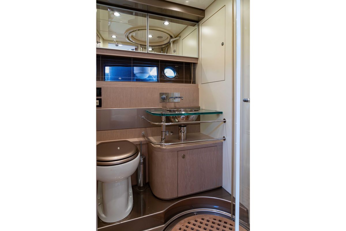 2010 Riva 52 