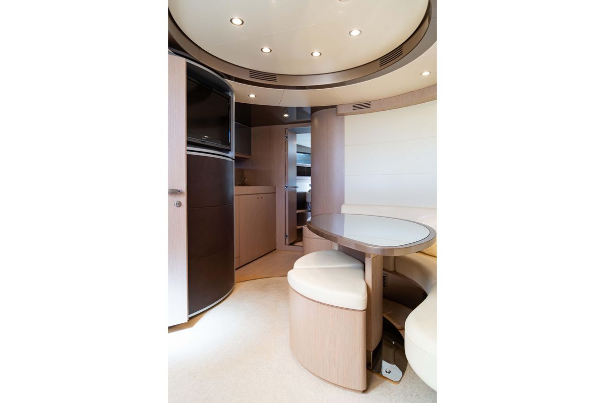 2010 Riva 52 