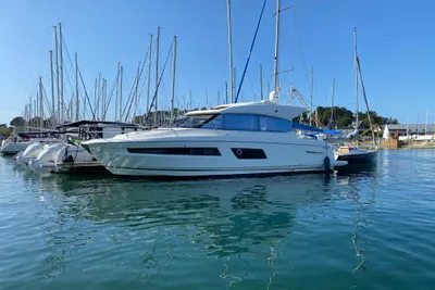 2015 Prestige 450 S