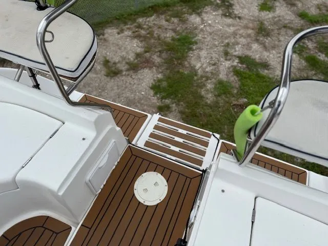 Sail A Vie Yacht Photos Pics Stertn-Sugarscoop stepsIMG_1447.jpg