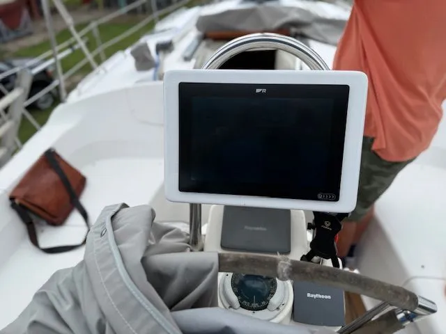 Sail A Vie Yacht Photos Pics Helm-New Raymarinae Axiom12IMG_1450.jpg