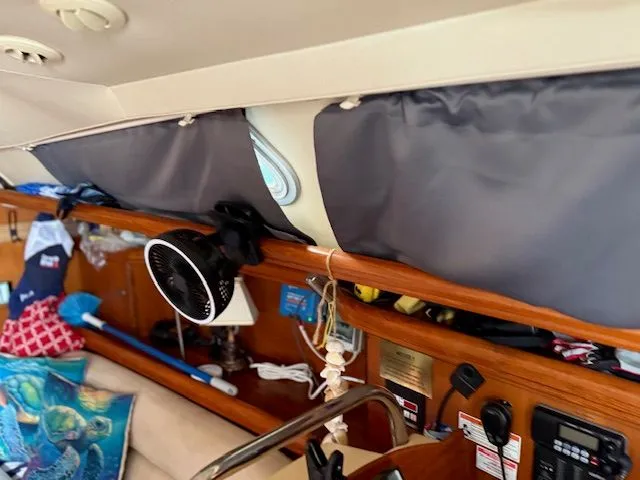 Sail A Vie Yacht Photos Pics Salon sunshades stbd IMG_1463.jpg