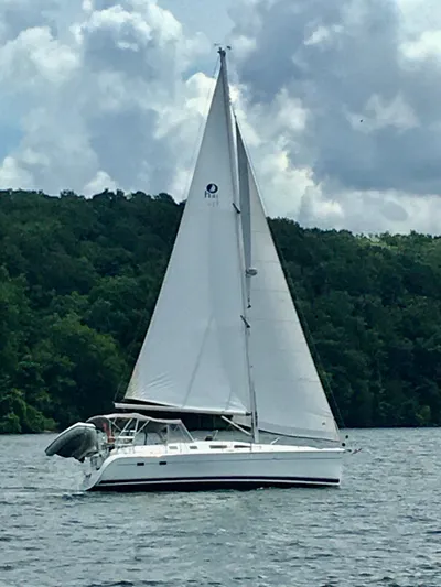 Sail A Vie Yacht Photos Pics Underway IMG_1702.jpeg