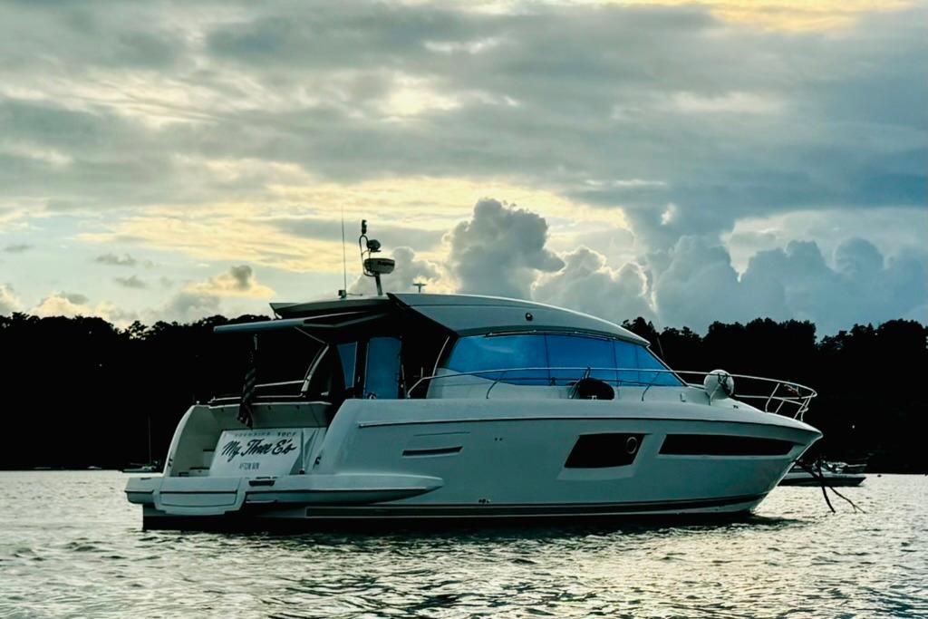 2016 Prestige 50 