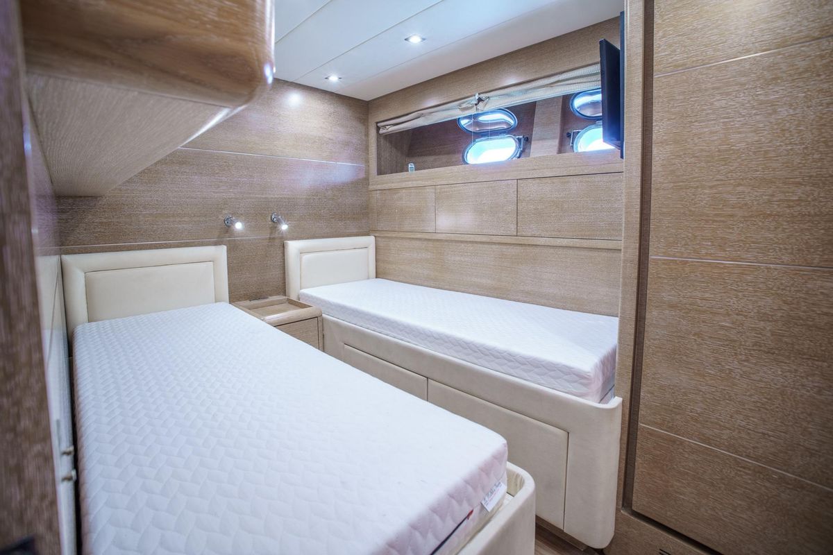 2005 Leopard 78 