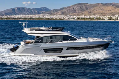 Azimut 53