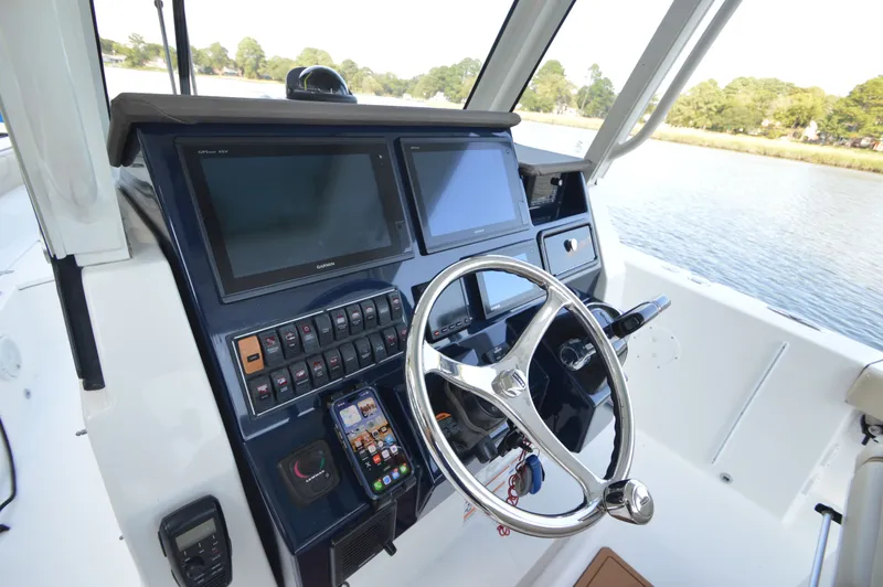 Sweetest Thing Yacht Photos Pics 