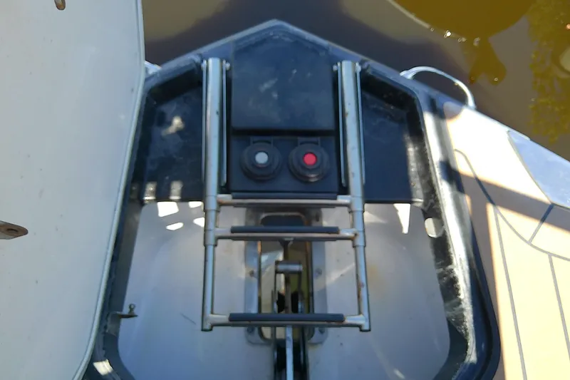  Yacht Photos Pics 2019 Floe Craft 3950C Aquafina boat control panel with buttons and ladder.