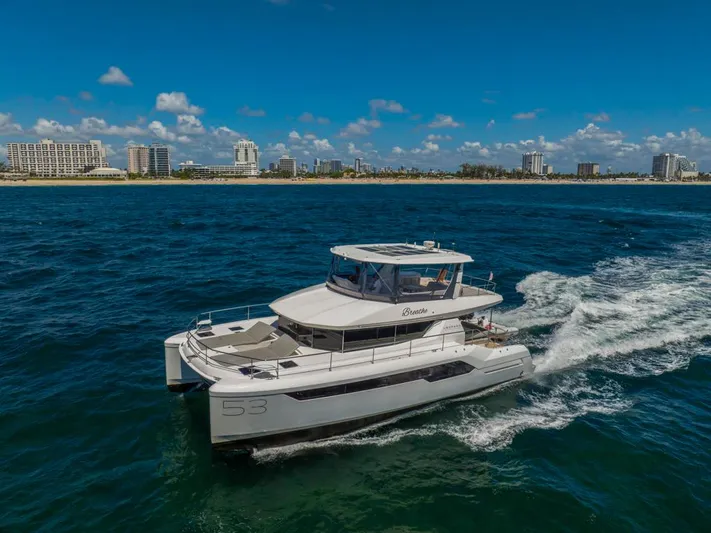 Breathe Yacht Photos Pics 