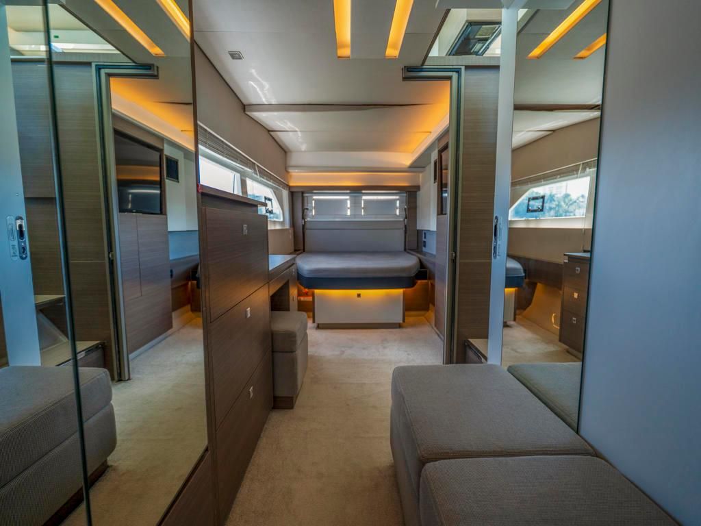 2020 Leopard 53 