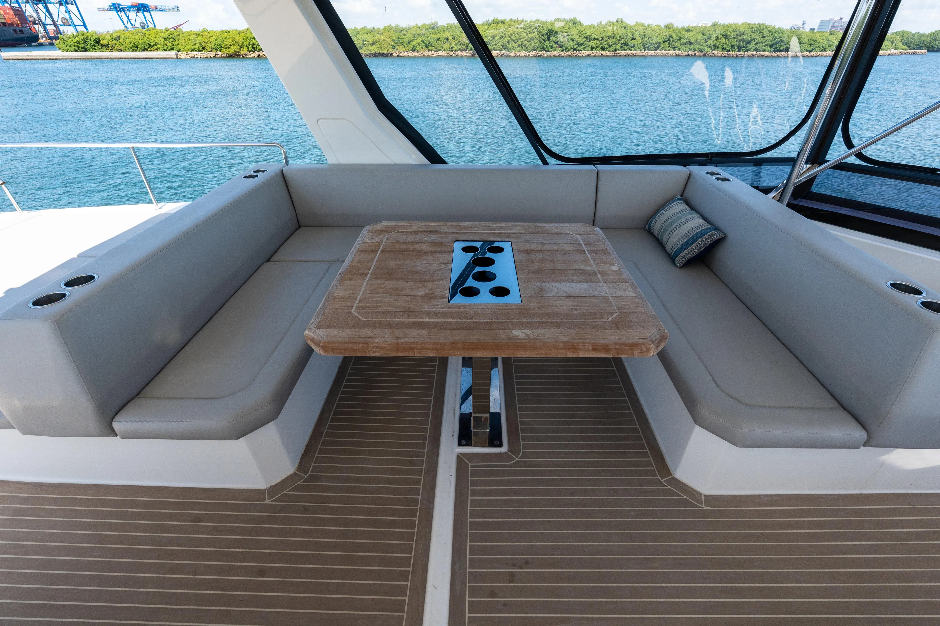 Breathe Yacht Photos Pics Luxurious seating area on 2020 Leopard 53 Powercat yacht with ocean view.