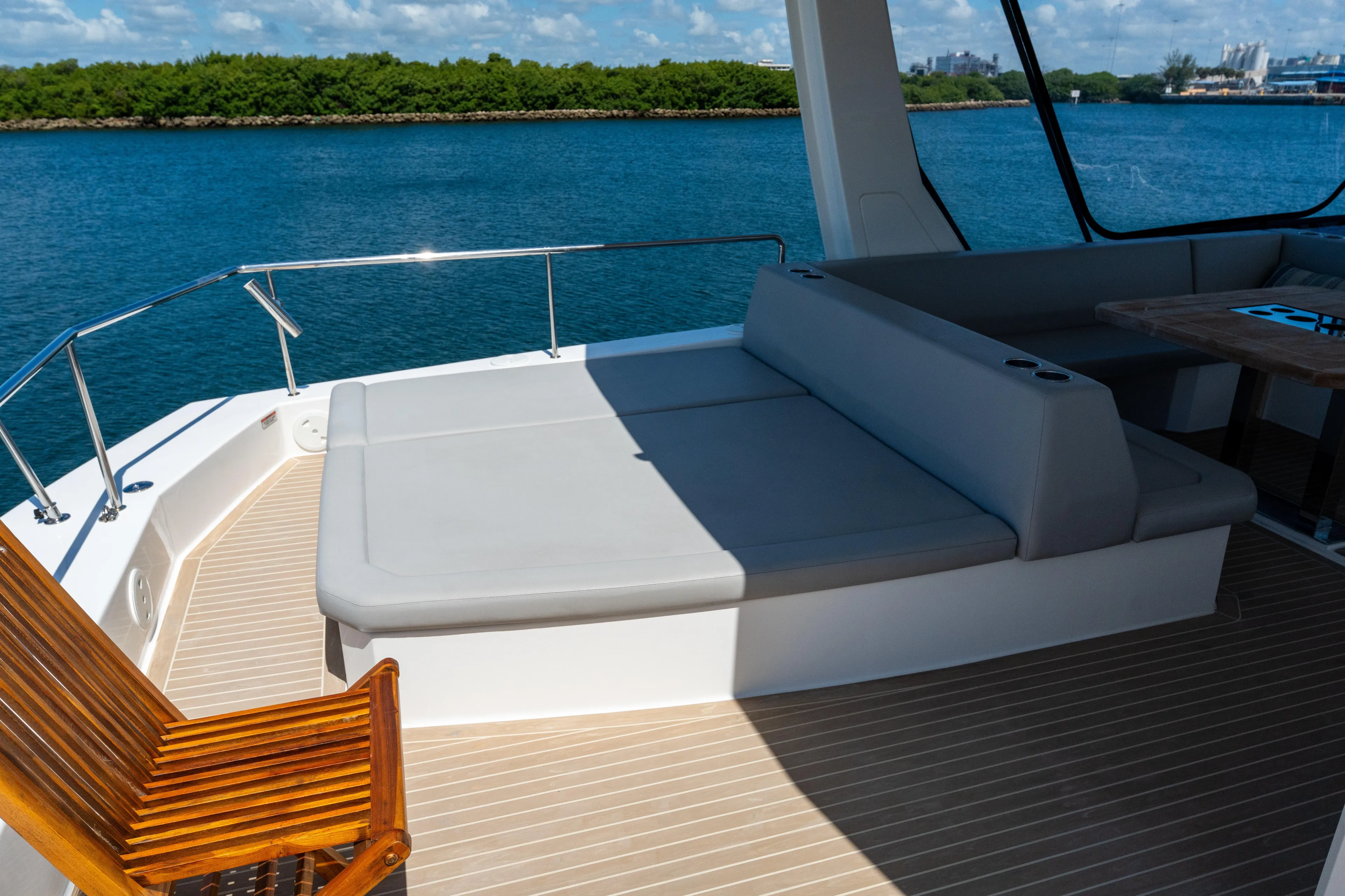 Breathe Yacht Photos Pics 