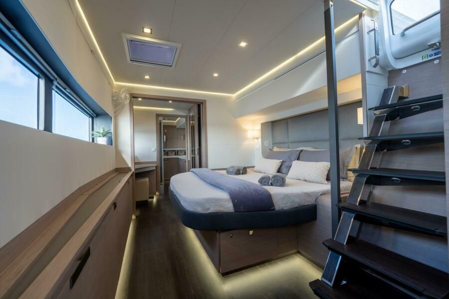 2022 Fountaine Pajot 67 