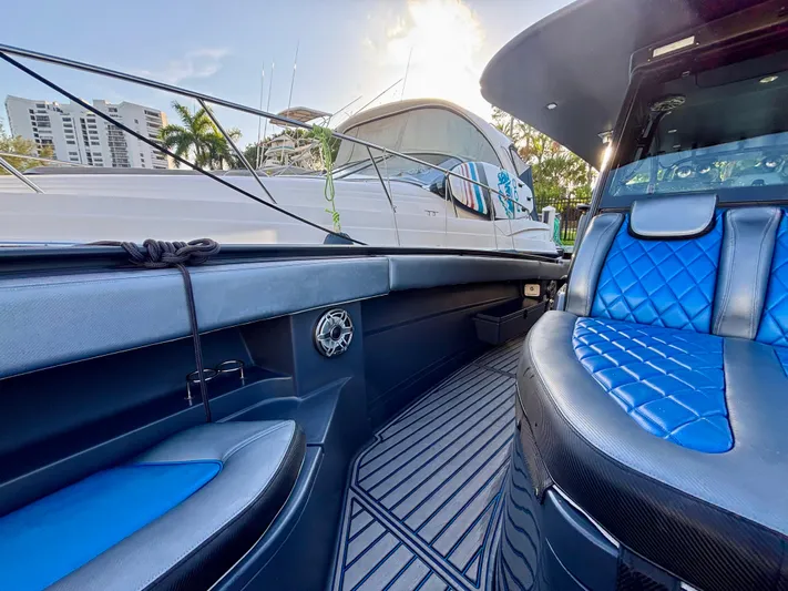  Yacht Photos Pics 2016 Hydra-Sports 4200 Siesta boat interior with blue seating and modern design.