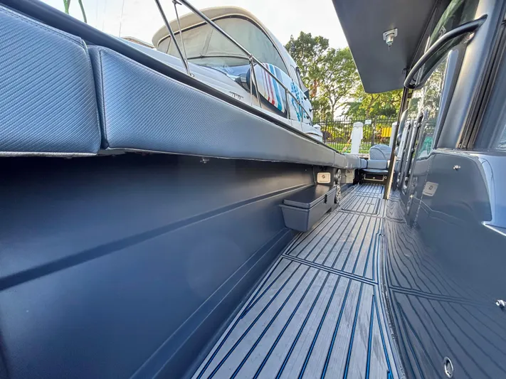 Yacht Photos Pics 2016 Hydra-Sports 4200 Siesta boat deck with sleek design and modern features.