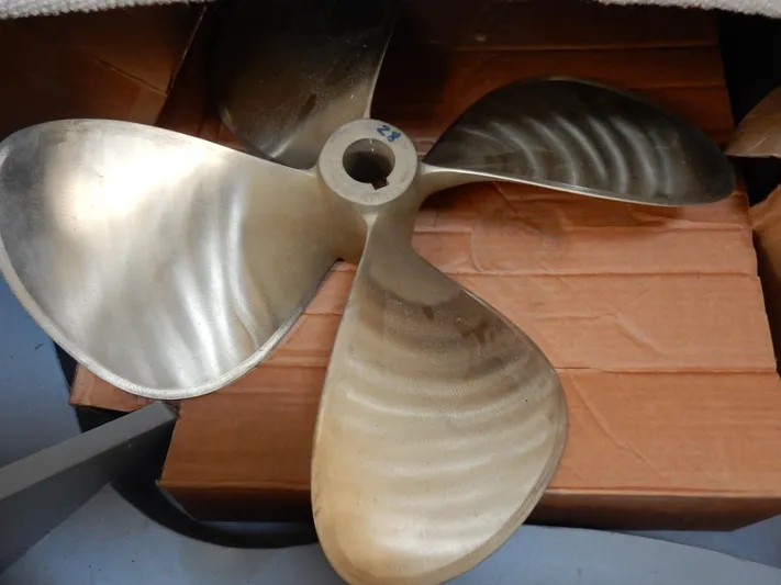 Sandi Yacht Photos Pics 