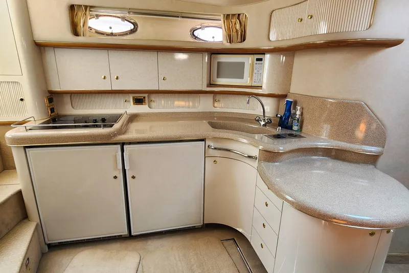 Sandi Yacht Photos Pics 