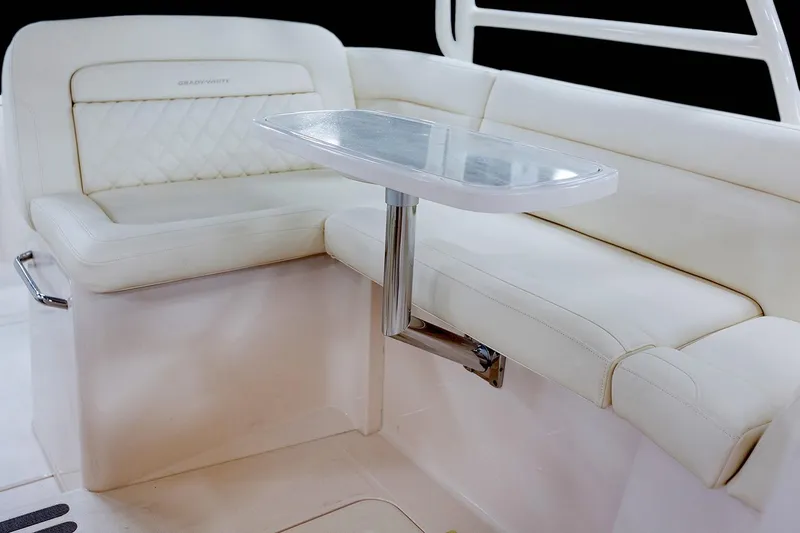  Yacht Photos Pics Manufacturer Provided Image