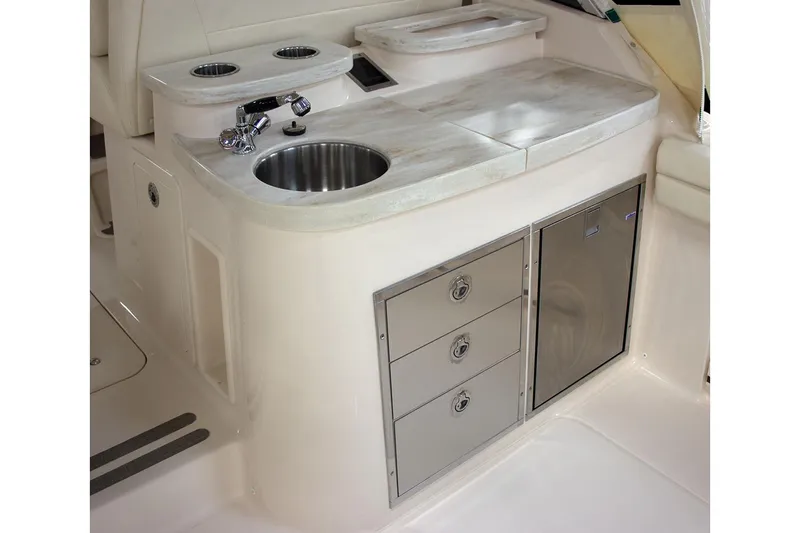  Yacht Photos Pics Manufacturer Provided Image