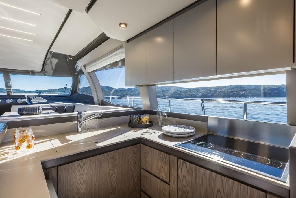 2022 Ferretti Yachts 57 