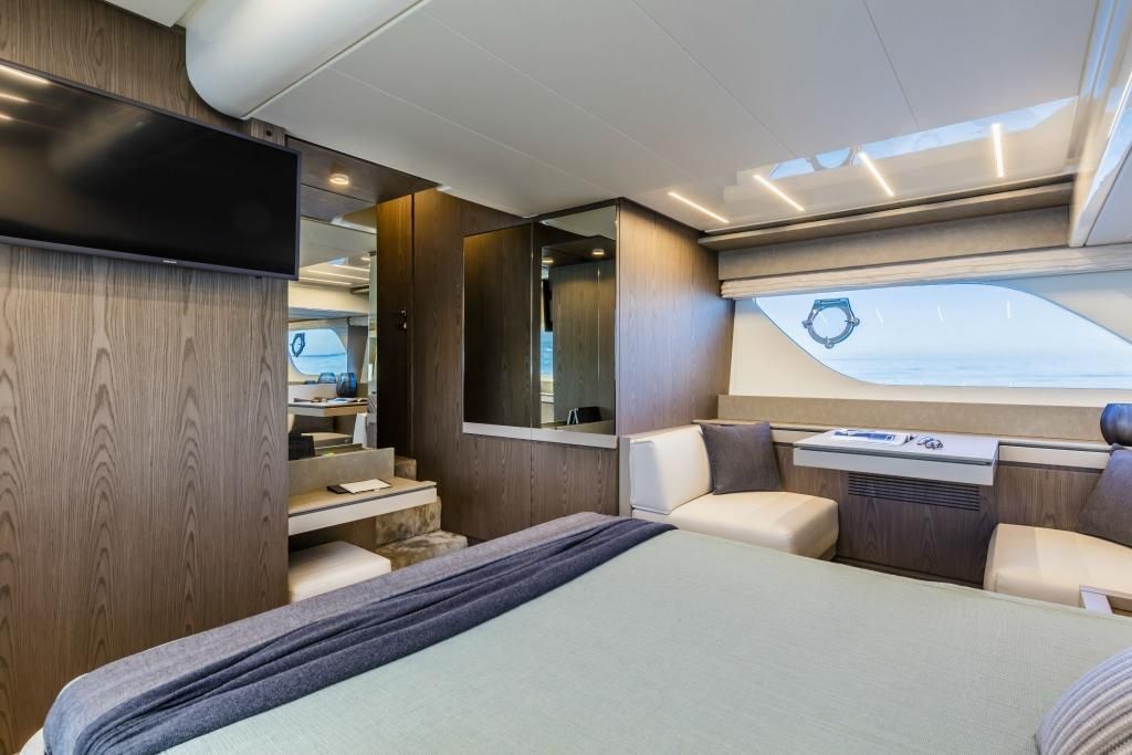2022 Ferretti Yachts 57 